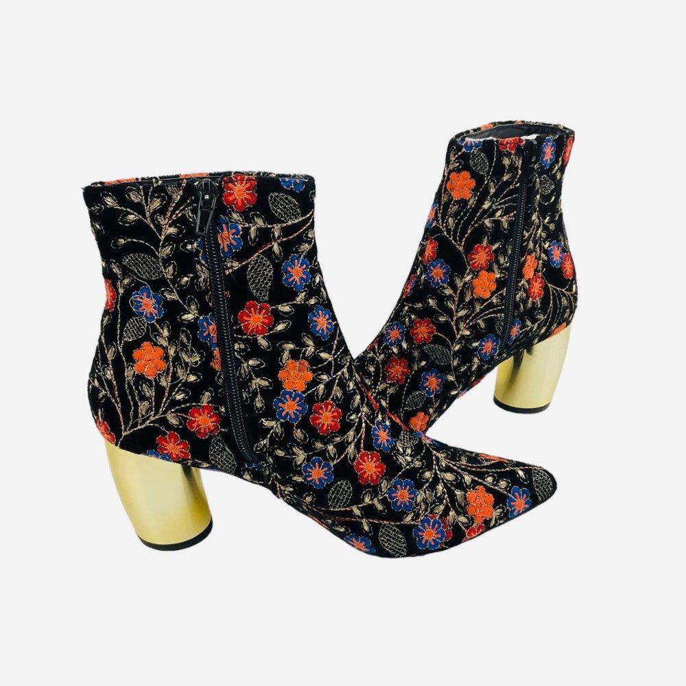 NEW Shoe Republic LA Floral Print Velvet Ankle Bootie Size 8